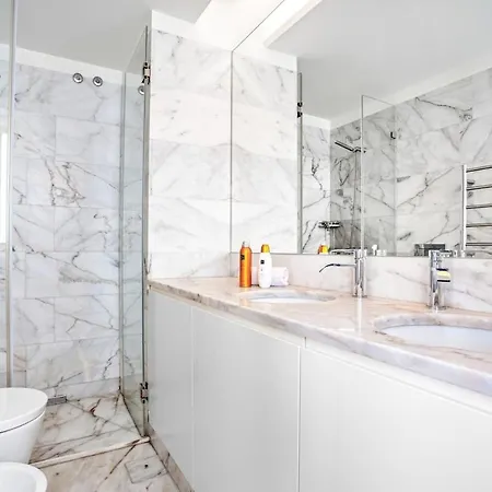 Vintage 1-bedroom Oasis Center * Lisbon
