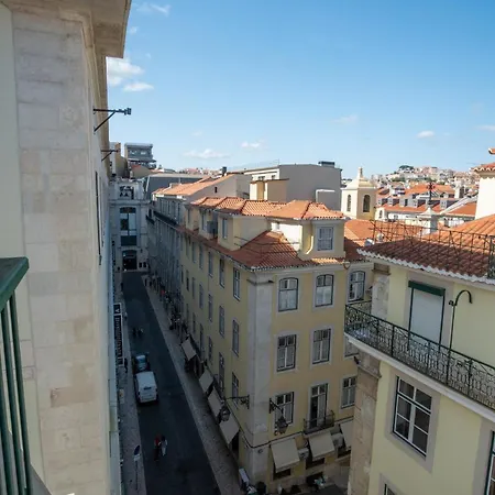 Vintage 1-bedroom Oasis Center