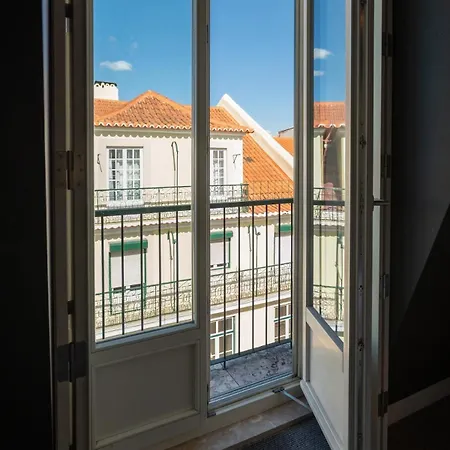 Vintage 1-bedroom Oasis Center ליסבון